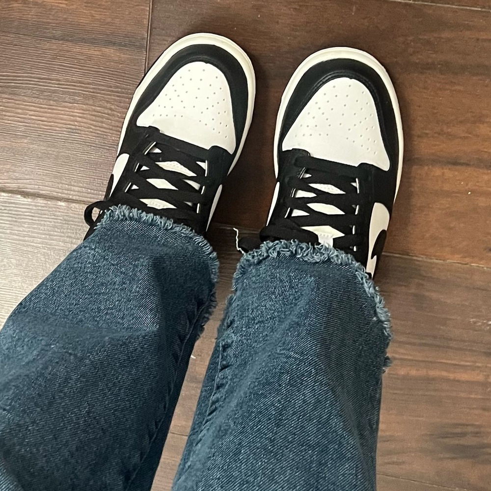 Nike Dunks Black and White Pandas Boy Sneakers